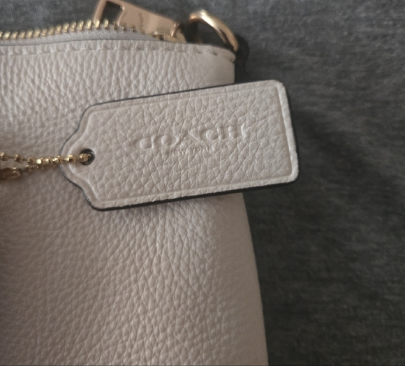 Coach Tan and Cream Signature Shoulder Bag - Picture 5 of 5